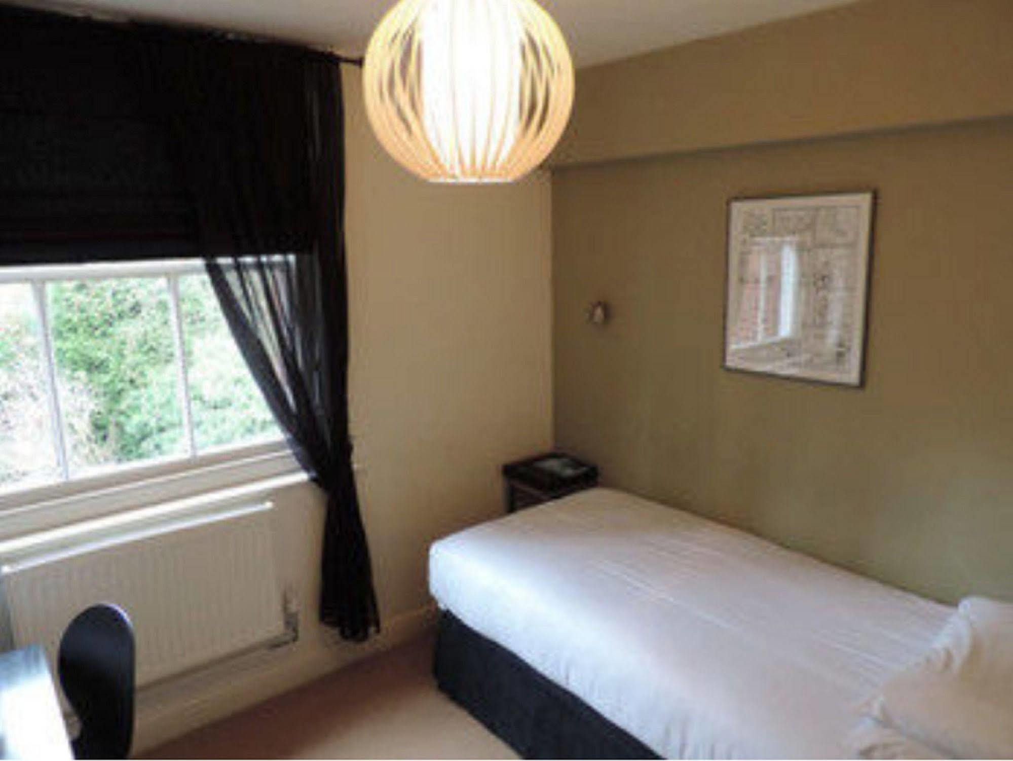 Отель Tunbridge Wells Retreat Экстерьер фото